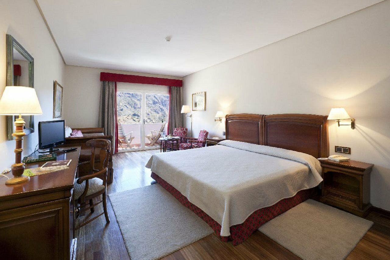 Parador De Las Cañadas Del Teide Hotel La Orotava